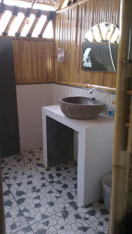 Tua Tua Keladi Bungalows Gili Air Bagian luar foto