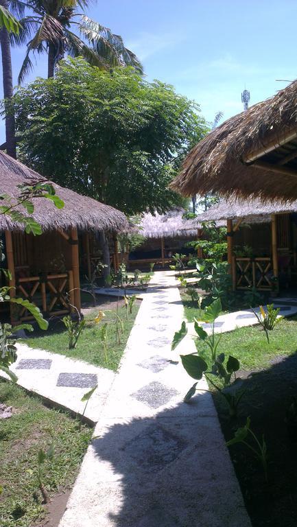 Tua Tua Keladi Bungalows Gili Air Bagian luar foto
