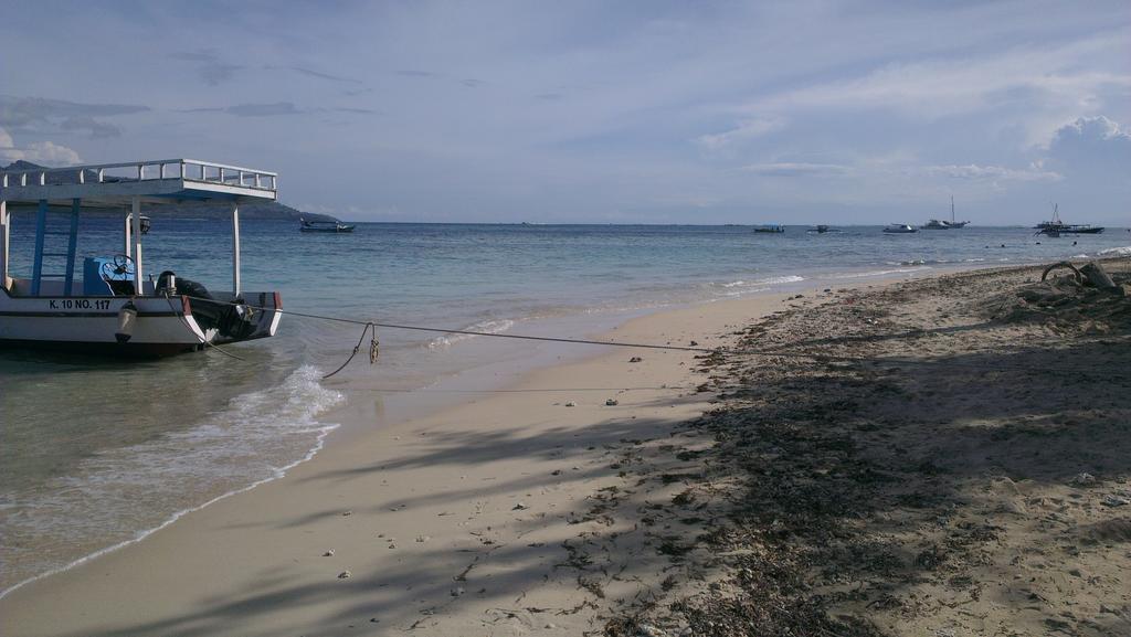 Tua Tua Keladi Bungalows Gili Air Bagian luar foto